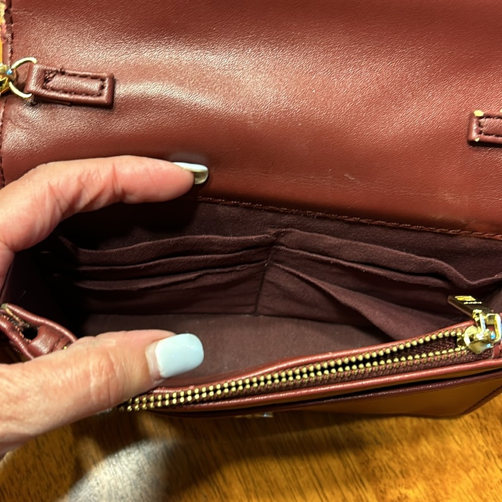 Satchel - Picture 3 of 4